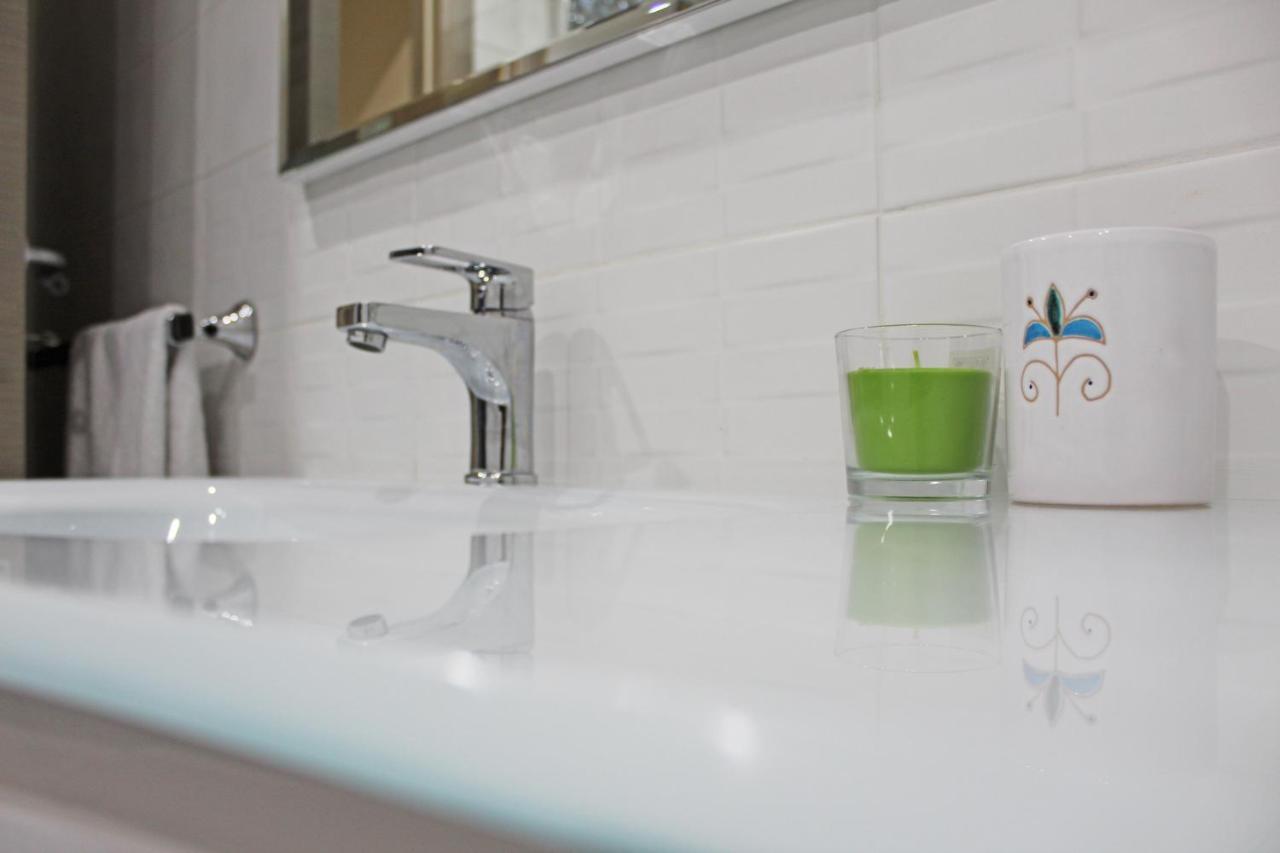 Flamingo Luxury Apartment Ajpsardinia Cagliari Bagian luar foto